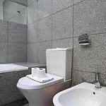 Pombalino Design Em Baixachiado Apartamento