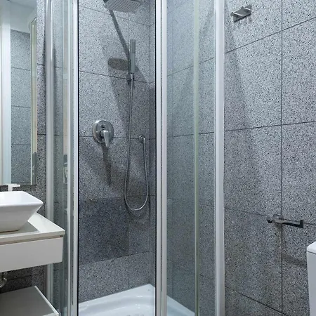 Pombalino Design Em Baixachiado דירה